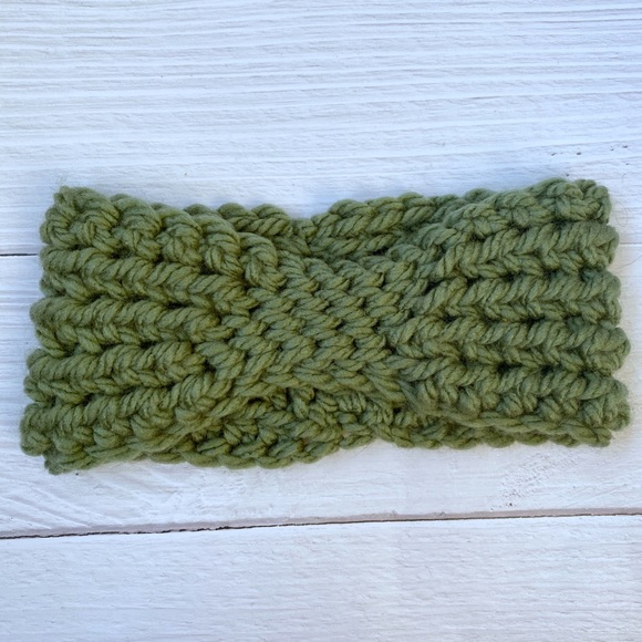 Baby Girl 3-6 Month Crochet Ear Warmer - Picture 4 of 4